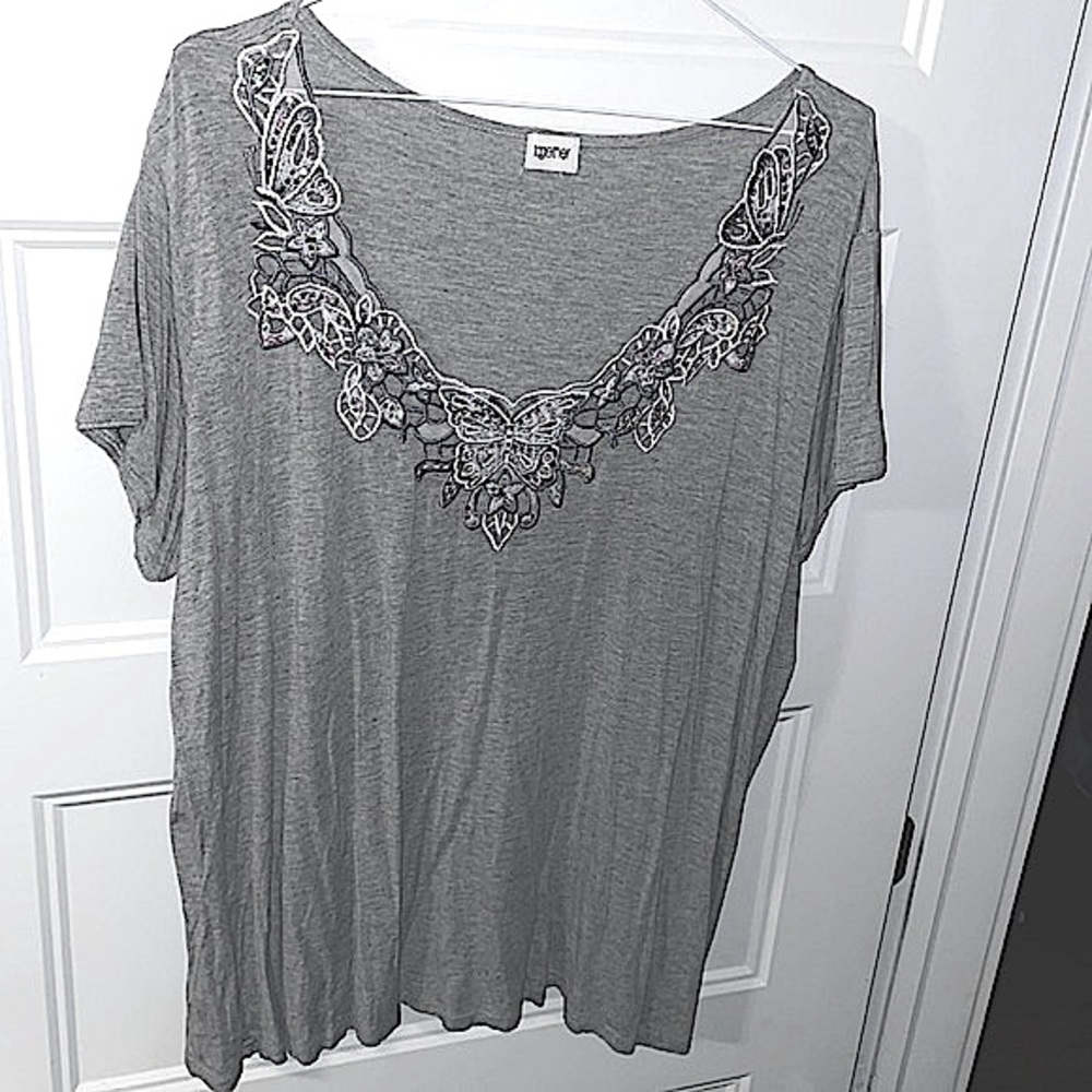 Together V-neck Floral/butterfly sparkling grey top XXL for woman